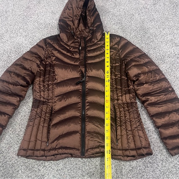Andrew Marc Metallic Brown Packable Lightweight Premium Down Hoodie Women’s Sz M - Picture 3 of 9